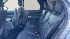 Land Rover Discovery 3.0 D300 S 5dr Auto Diesel Station Wagon